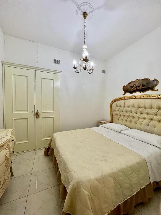 Apartamento Antonietta House Nápoles Exterior foto