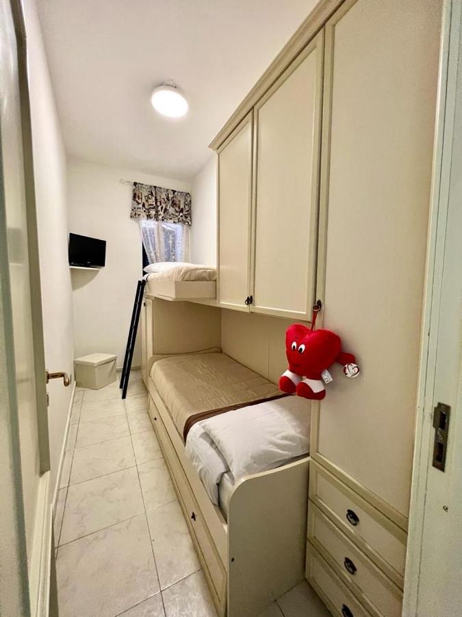 Apartamento Antonietta House Nápoles Exterior foto